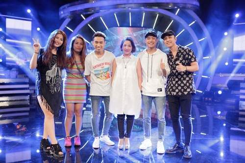 Diva Mỹ Linh xinh đẹp đi dạy hát cho thí sinh Vietnam Idol 24