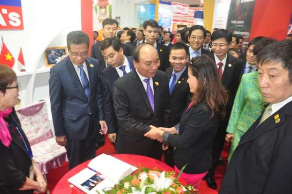 Thủ tướng muốn hàng Việt mở rộng thị trường vào Trung Quốc, ASEAN 2