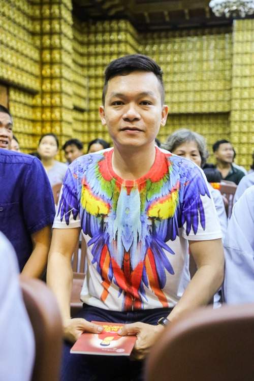 Sao Việt làm lễ cầu an cho Minh Thuận đúng ngày sinh nhật 3