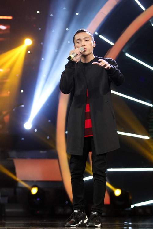 Huy Tuấn "tát" thí sinh VN Idol trên sóng truyền hình 2