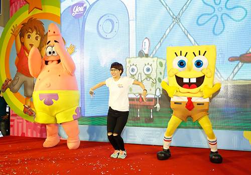Fan nhí Sài thành nức lòng trước sự dễ thương của SpongeBob và Patrick 9
