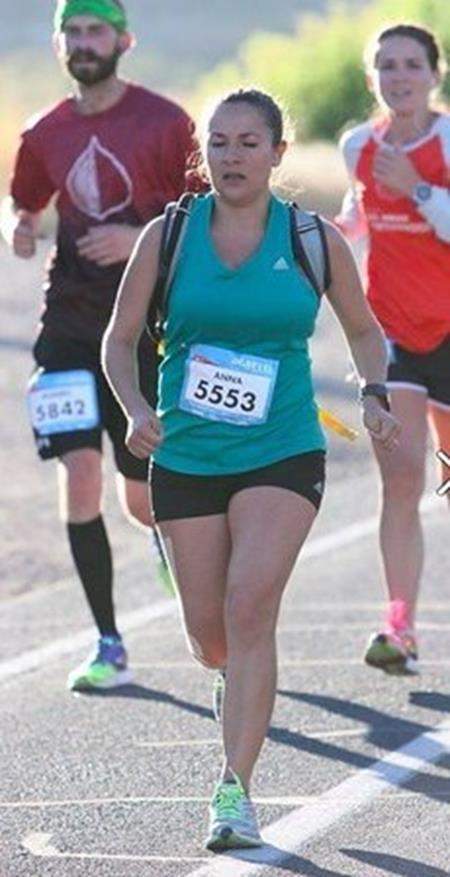 Mới sinh con, bà mẹ vẫn quyết tâm thi chạy marathon 3