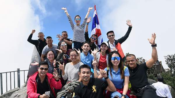 Công chúa Thái Lan tham gia giải chạy marathon băng núi tại Việt Nam 14