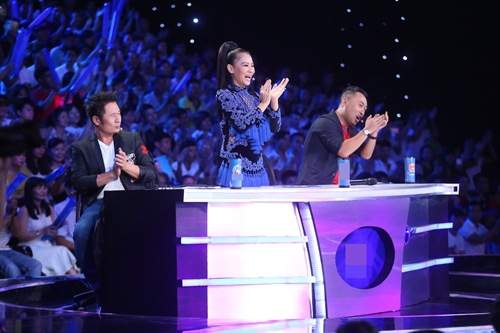 Chung kết Vietnam Idol: Thu Minh, Phan Anh bất ngờ "quậy tưng" cùng người đẹp Philippines 3