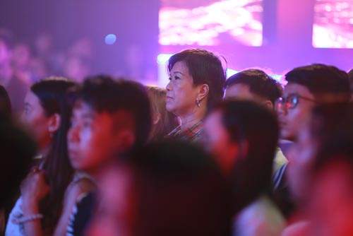 Người nghệ sĩ đa tài: Mẹ Hùng Thuận bật khóc khi xem con trai diễn lại "Đất phương Nam" 21