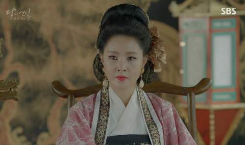 Người tình ánh trăng tập 10: Lee Jun Ki ói máu vì uống trà có độc 21