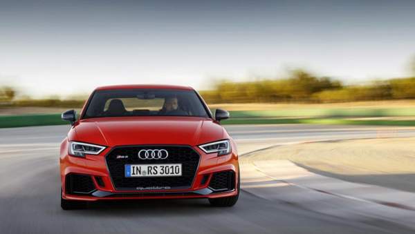 Audi tăng thêm sức mạnh cho "tí hon" A3 5