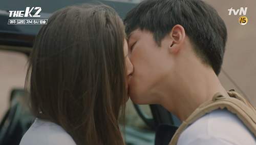 Không phải Yoona, đây mới là cô gái cướp nụ hôn đầu của Ji Chang Wook 3
