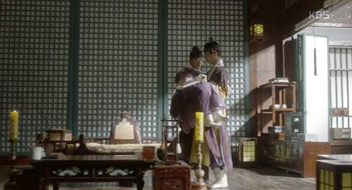 Mây họa ánh trăng tập 12: Bo Gum bị chém trọng thương vì cứu Yoo Jung 36