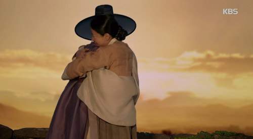 Mây họa ánh trăng tập 11: Kim Yoo Jung khóc nức nở khi tái ngộ mẹ ruột 12