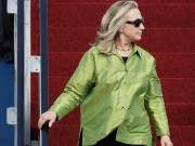 Bộ âu phục đỏ của bà Hillary Clinton đang được khen nhất lúc này! 21