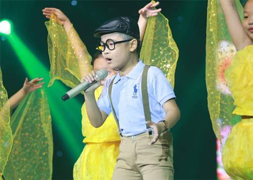 "Tiểu Thu Minh" gây sốt The Voice Kids 11