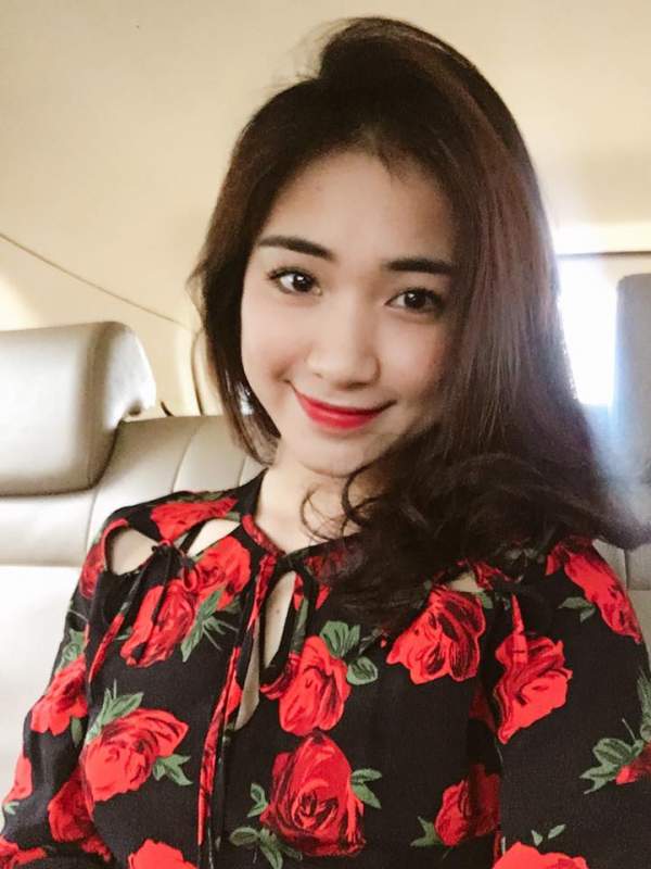 Hòa Minzy mặc sexy, hé lộ "số phận" hình xăm tên bạn trai cũ 6