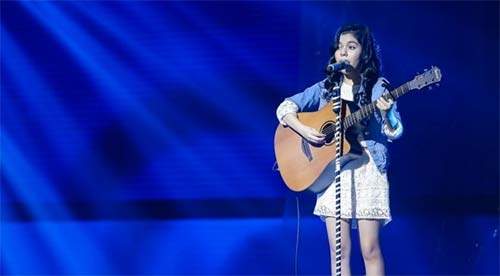 TV Show: "Tiểu Thu Minh" 10 tuổi gây ngạc nhiên; Cô gái "bị ung thư" khiến GK nghẹn ngào 9