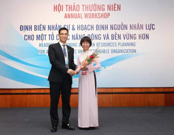 Nữ sinh Ngoại thương chiến thắng cuộc thi viết luận cấp quốc tế 2