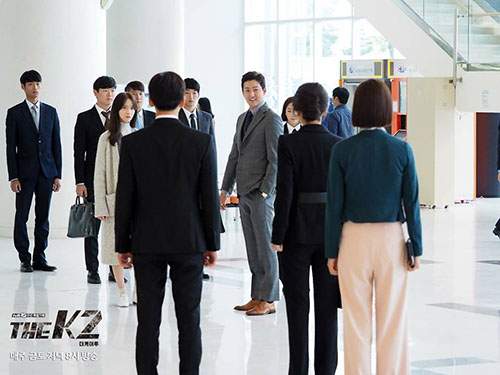 Mật danh K2 tập 9: Ji Chang Wook lật tung thành phố để tìm kiếm Yoona 9
