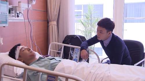 "Sến" như phim Hàn: "Zippo, Mù tạt và Em" để Mạnh Trường mất trí nhớ sau tai nạn 9