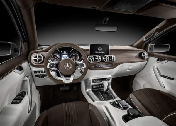 Mercedes giới thiệu concept bán tải X-Class 13
