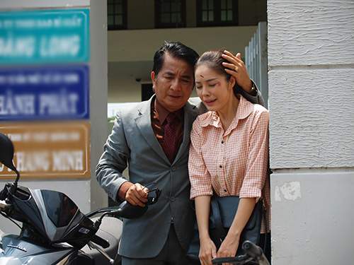 Tấm Cám, Những ngọn nến trong đêm "đối đầu" hàng loạt phim Việt nặng ký 12