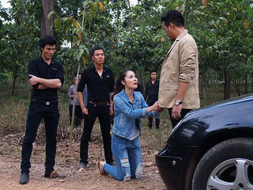 Tấm Cám, Những ngọn nến trong đêm "đối đầu" hàng loạt phim Việt nặng ký 9