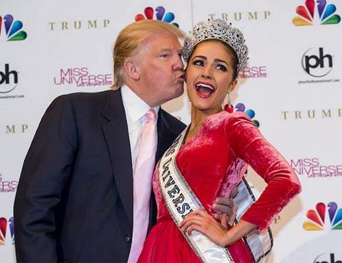 Ông Donald Trump và những lần bị "bao vây" bởi hoa hậu 3