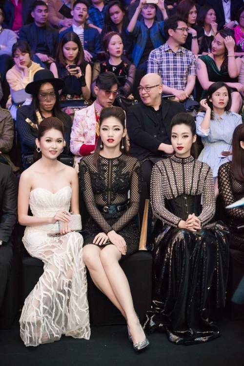 Hoa hậu Mỹ Linh, Á hậu Thanh Tú đẹp lạ, lấn át dàn sao khủng 27