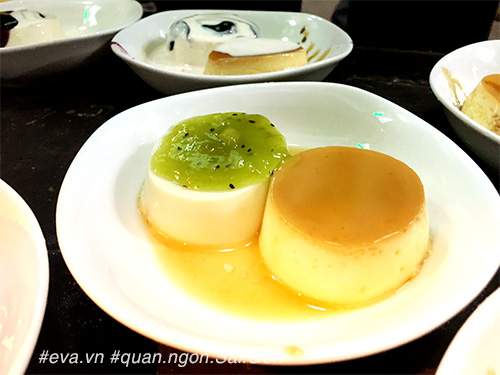 Cầm 20 nghìn sang quận 4, ăn hết 3 món flan, tàu hũ Singapore béo ngậy vẫn thừa tiền 6