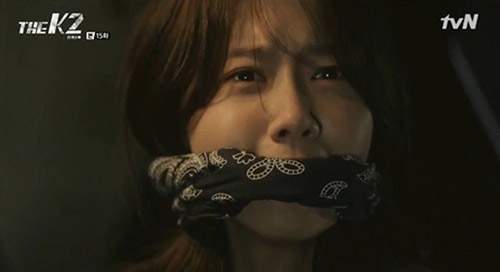 Mật danh K2 tập 15: Yoona bị bắt cóc trước sự bất lực của người yêu 6
