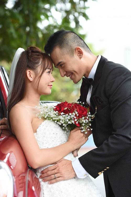 Lương Thế Thành nhớ vợ khi chụp ảnh cưới cùng hot girl Sam 18