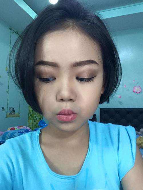 Bé gái 10X từng khiến MXH Việt sốt vì clip dạy make up nay đã xinh đẹp thế này đây 12