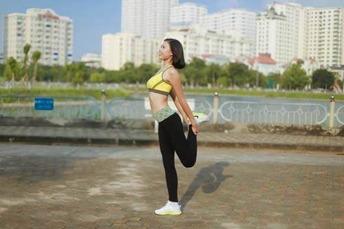 Người đẹp Đào Thị Hà luyện dáng sexy mà chẳng cần gym 4