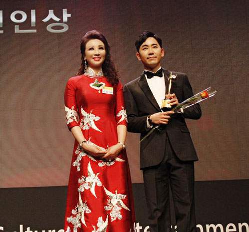 Tiết lộ về giải thưởng điện ảnh Hàn Quốc mà Lý Hải, Midu giành được 21