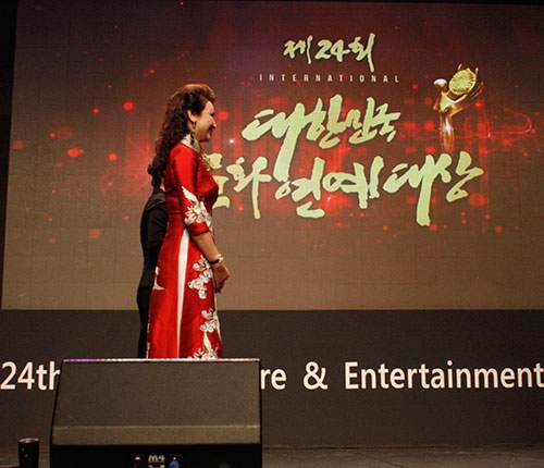Tiết lộ về giải thưởng điện ảnh Hàn Quốc mà Lý Hải, Midu giành được 18