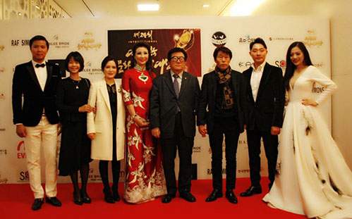 Tiết lộ về giải thưởng điện ảnh Hàn Quốc mà Lý Hải, Midu giành được 12