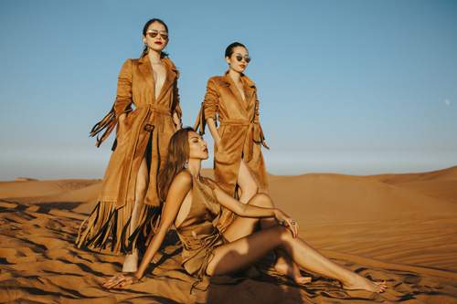21SIX Fashion cùng "Bão Sa Mạc" tại Safari – Dubai. 30