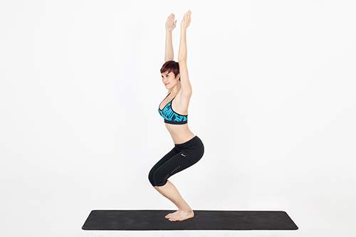 Mỡ bụng lâu năm sẽ bị triệt tận gốc với 3 động tác Yoga cơ bản 9