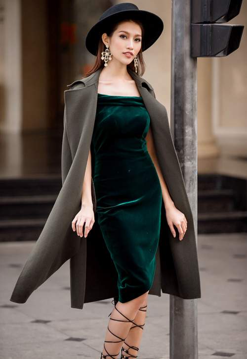 Cách mix váy và áo khoác đẹp cho nữ công sở tuổi 30 xinh tươi đón Xuân 12
