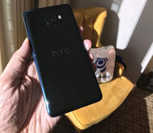 HTC U Ultra xuất hiện trước giờ ra mắt 8