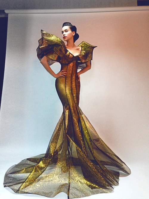 Những chiếc váy vàng biến các sao Việt thành mỹ nhân ngư trong nháy mắt 15