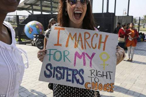 Triệu phụ nữ xuống đường phản đối Trump khắp thế giới 7