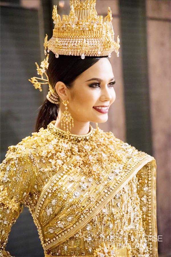 Choáng váng vì váy đính 300.000 viên kim cương của Hoa hậu Hoàn vũ Thái Lan 3