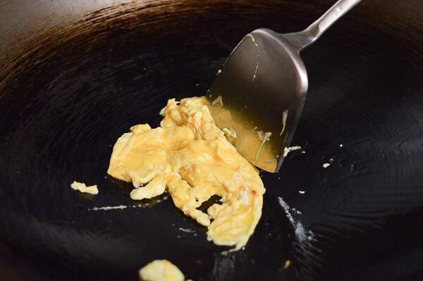 Cơm rang tôm trứng dễ làm, ngon miệng cho bữa sáng 3