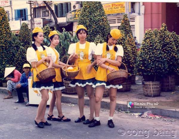 Ảnh hiếm: Thiếu nữ Sài Gòn áo dài e ấp trên đường Nguyễn Huệ 20 năm trước 48