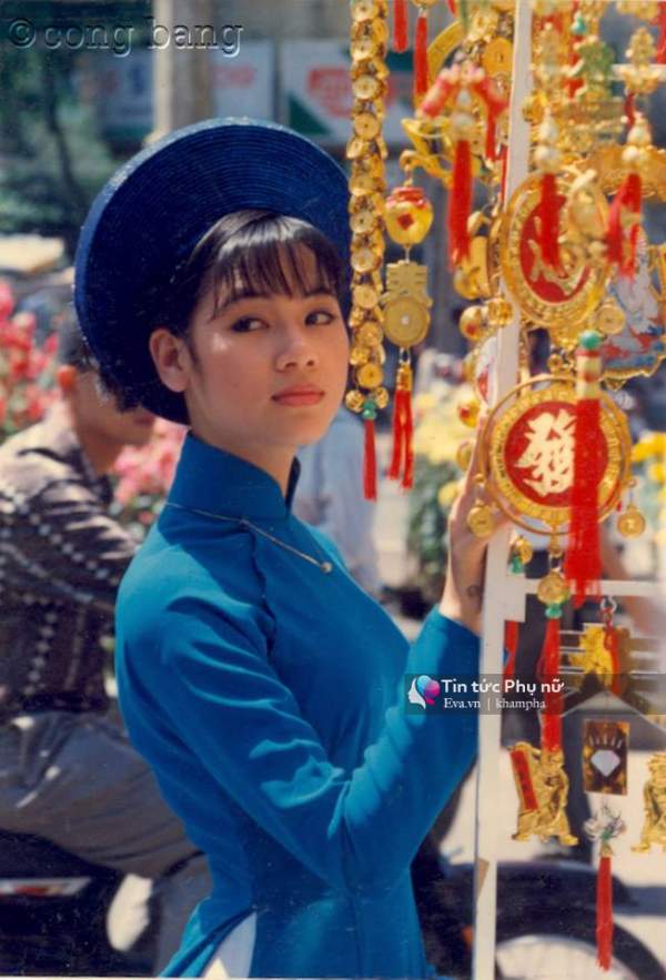 Ảnh hiếm: Thiếu nữ Sài Gòn áo dài e ấp trên đường Nguyễn Huệ 20 năm trước 3