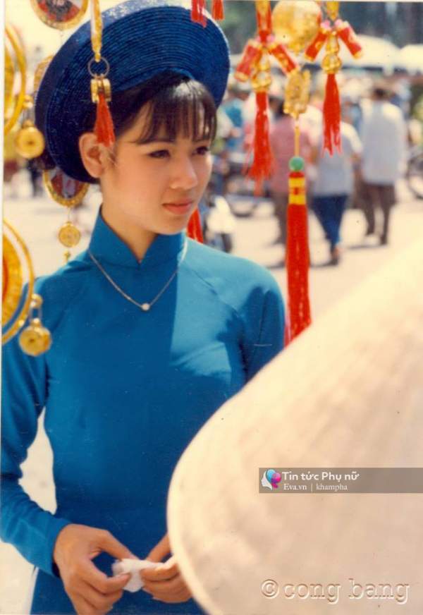 Ảnh hiếm: Thiếu nữ Sài Gòn áo dài e ấp trên đường Nguyễn Huệ 20 năm trước 15