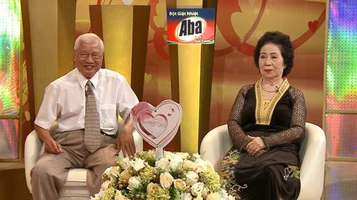 Bố mẹ NSND Hồng Vân làm khách mời đặc biệt trong "Vợ chồng son". 6