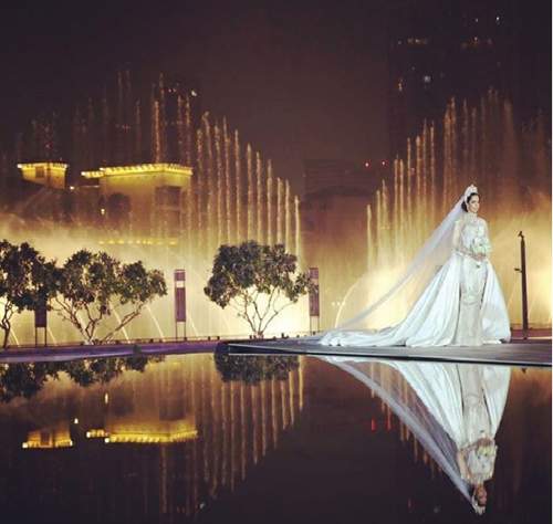 Tỷ phú Dubai chịu chơi tặng váy cưới đính 24.000 viên kim cương cho vợ 6
