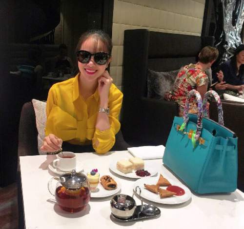 Hoa Hậu Sella Trương khiến fan sốc vì xả tiền mua hàng hiệu "điên cuồng" 48