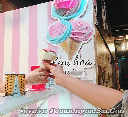 Valentine này, rủ nàng ăn kem hoa hồng siêu hot ở phố đi bộ Nguyễn Huệ 27