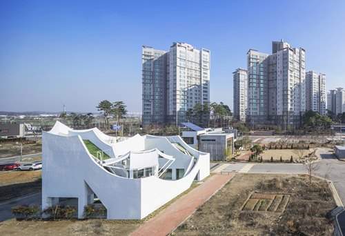 Độc đáo ngôi nhà có kiến trúc "bay" nổi bật nhất khu vực sân bay Incheon 60